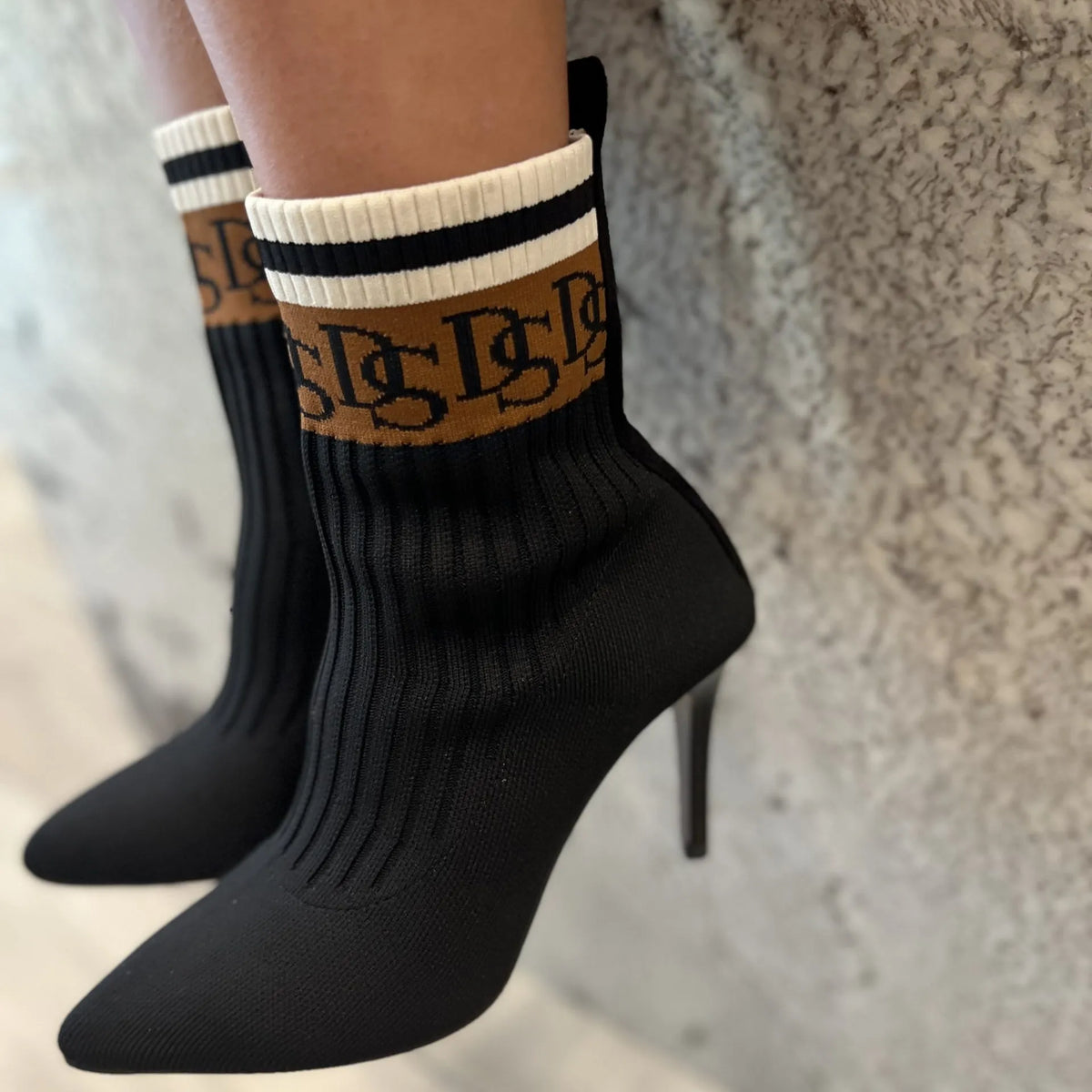 🔥 Divine Selection Women’s Knitted Boots – Luxe Comfort & Style